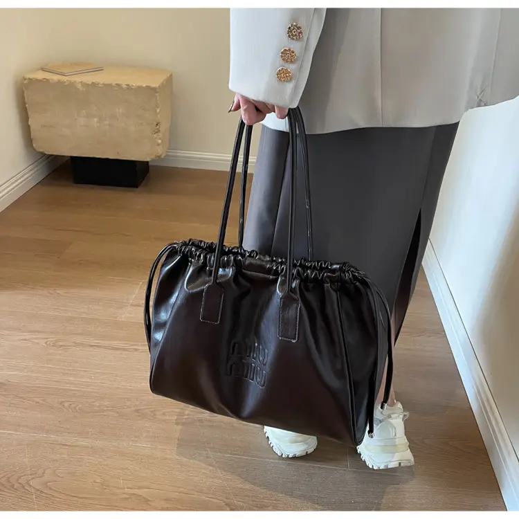 2024 Women's Black PU Shoulder Bag Large Capacity Elegant Casual Commuter Handbag — feature 25