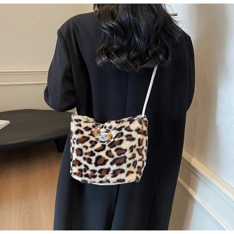Pink Leopard Print Crossbody Bag for Women — feature 11
