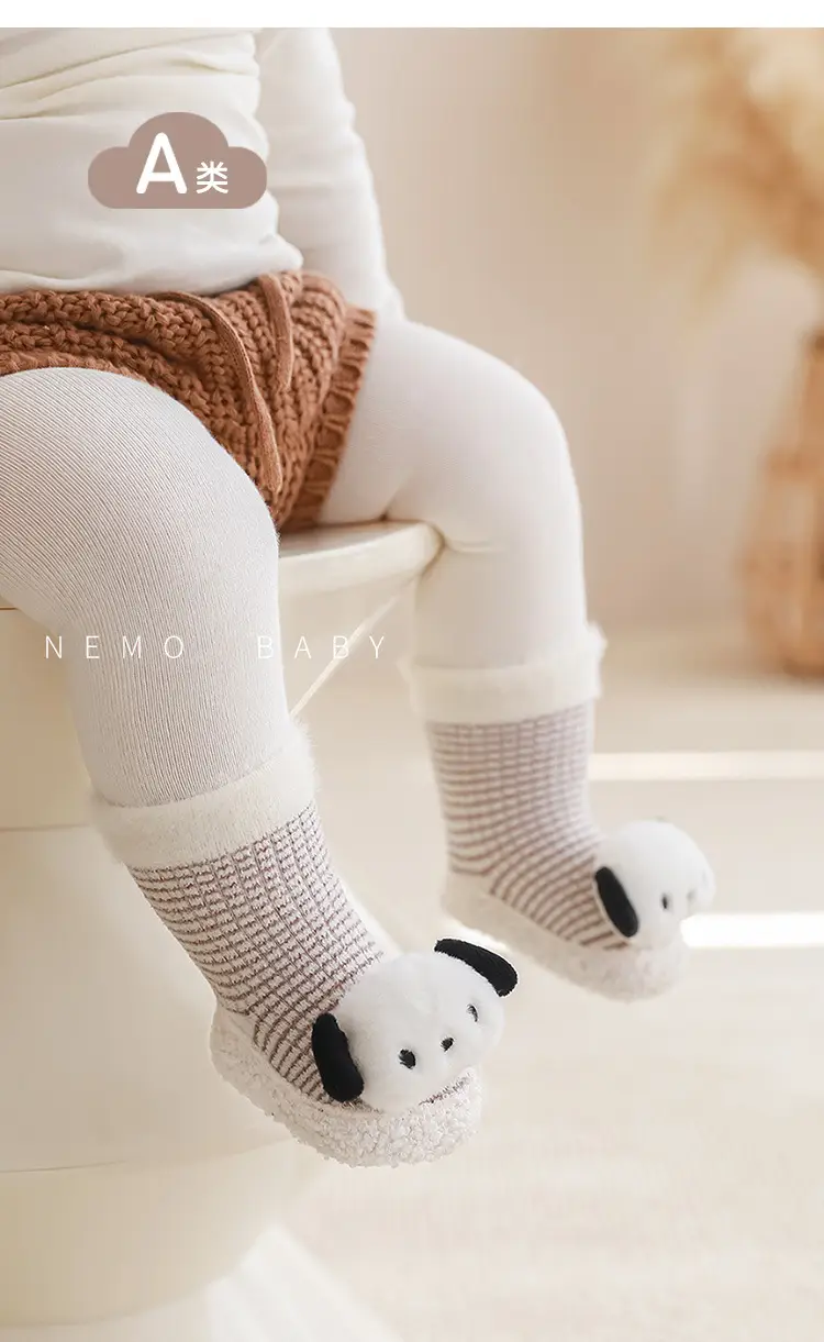 Baby Fleece Winter Hats & Socks Set for Toddler — feature 5