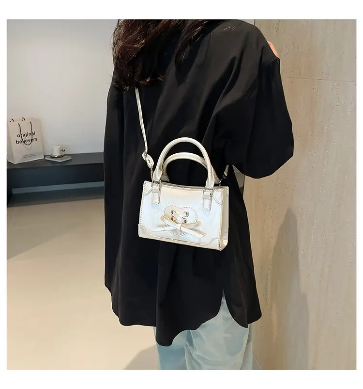 Black Korean Style Retro Shoulder Bag 2024 — feature 16