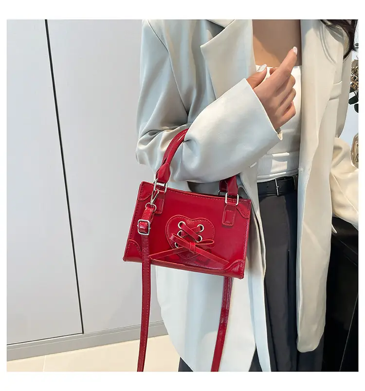 Black Korean Style Retro Shoulder Bag 2024 — feature 20