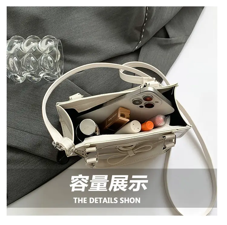 Black Korean Style Retro Shoulder Bag 2024 — feature 8