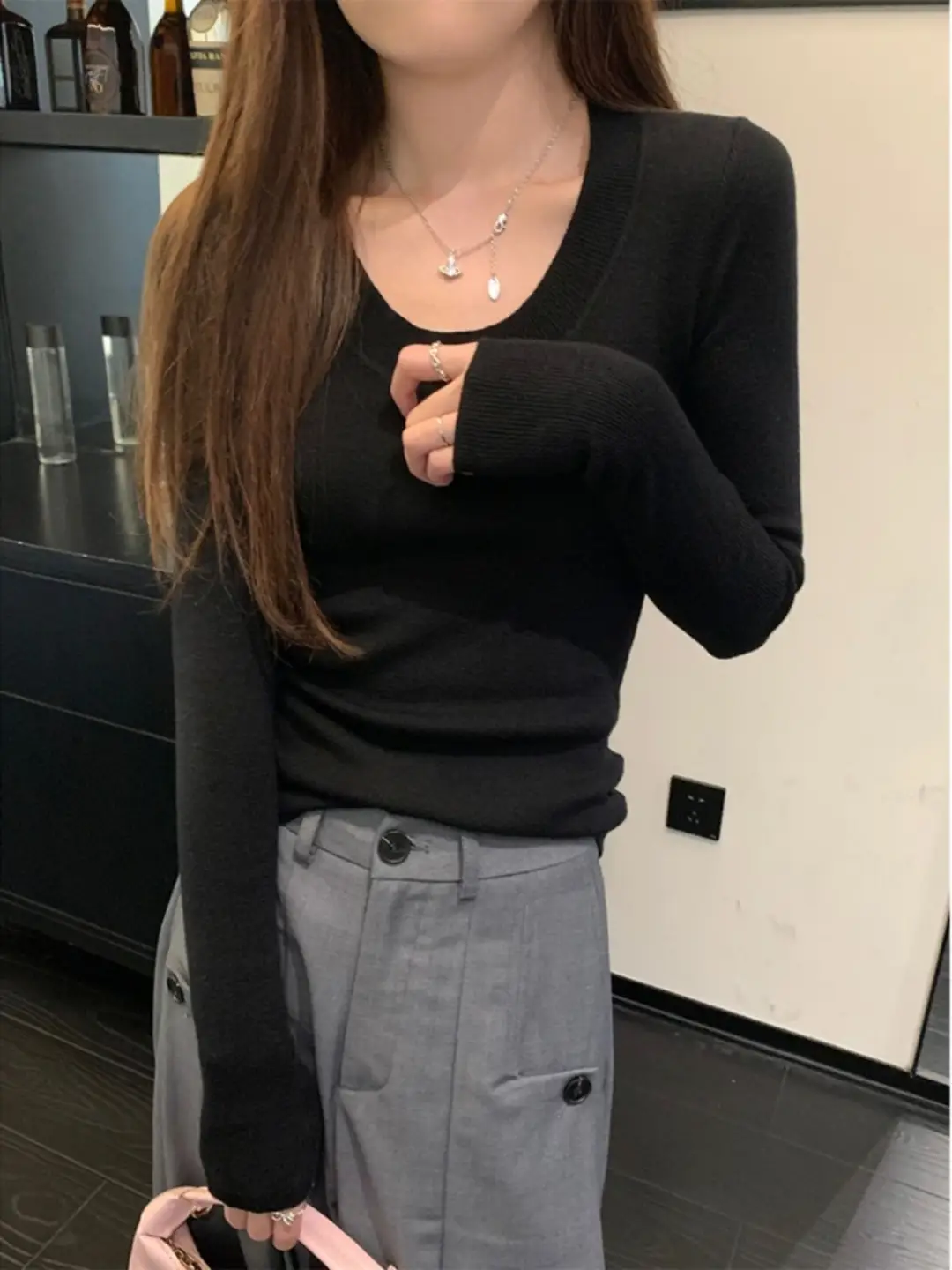 Black U-neck Sweater Women's Autumn and Winter High-end Soft Waxy Inner Sweater Base Shirt Slim-fit Slimming Elegant Top — feature 2