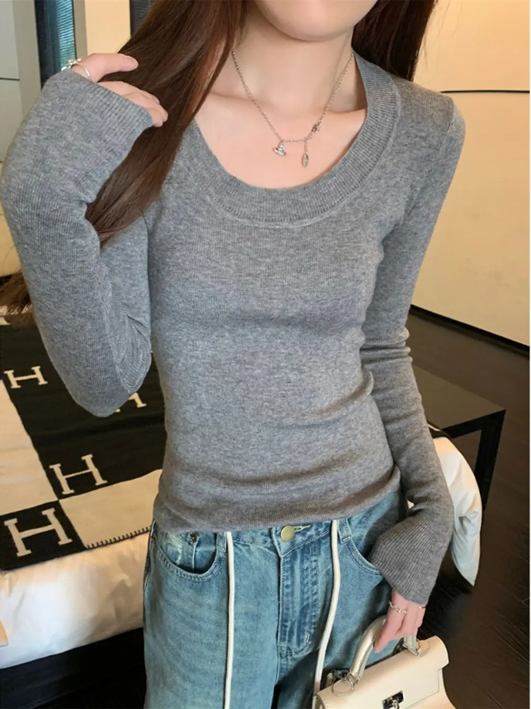 Black U-neck Sweater Women's Autumn and Winter High-end Soft Waxy Inner Sweater Base Shirt Slim-fit Slimming Elegant Top — feature 4