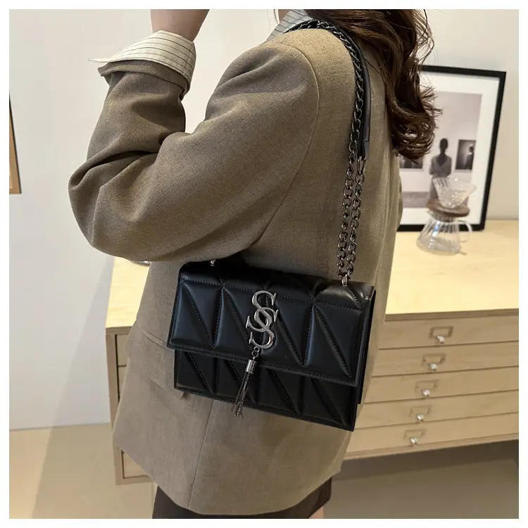 White Square Shoulder Bag for Women 2024 Autumn — feature 20