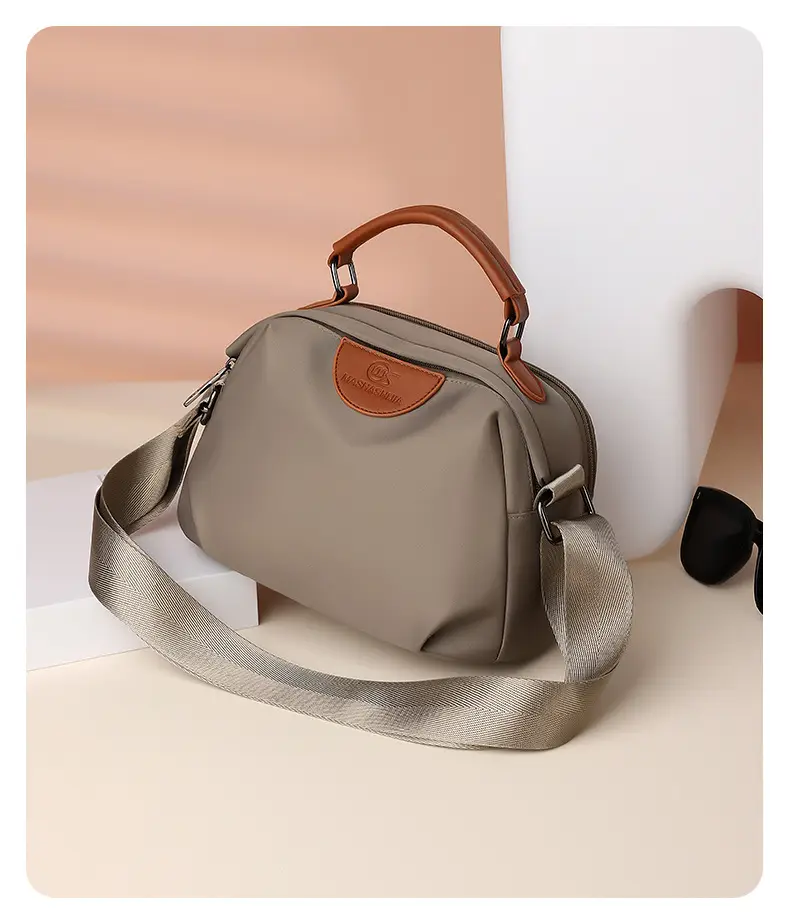 Women's Black Waterproof Oxford Handbag Large Capacity — feature 10