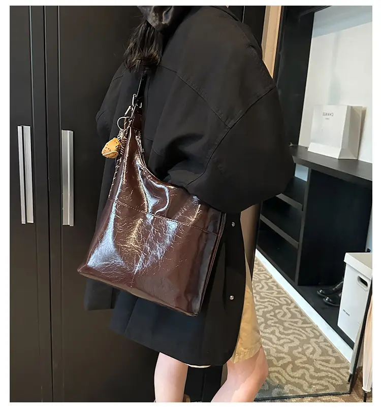 Large Brown Leather Tote Bag for Women 2024 — feature 1