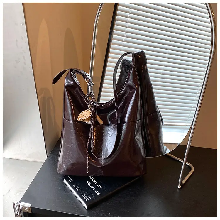 Large Brown Leather Tote Bag for Women 2024 — feature 14