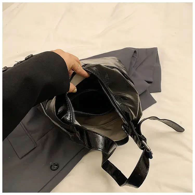 Large Brown Leather Tote Bag for Women 2024 — feature 6