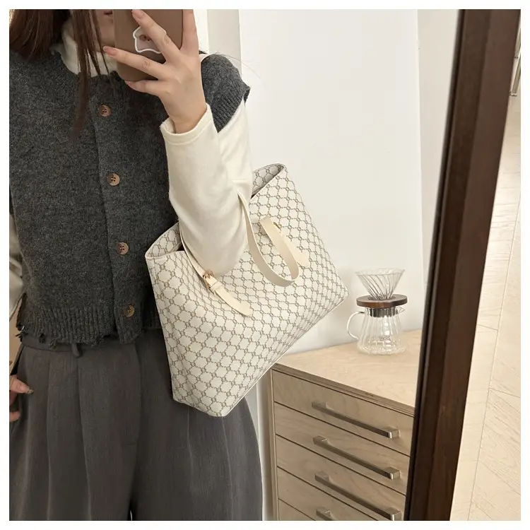 Women's Large Capacity Patterned Tote Bag 2024 Winter — feature 14