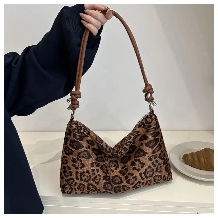 Leopard Print Shoulder Bag for Women Autumn Winter — feature 2