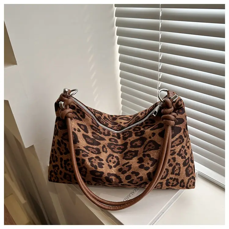 Leopard Print Shoulder Bag for Women Autumn Winter - Image 3