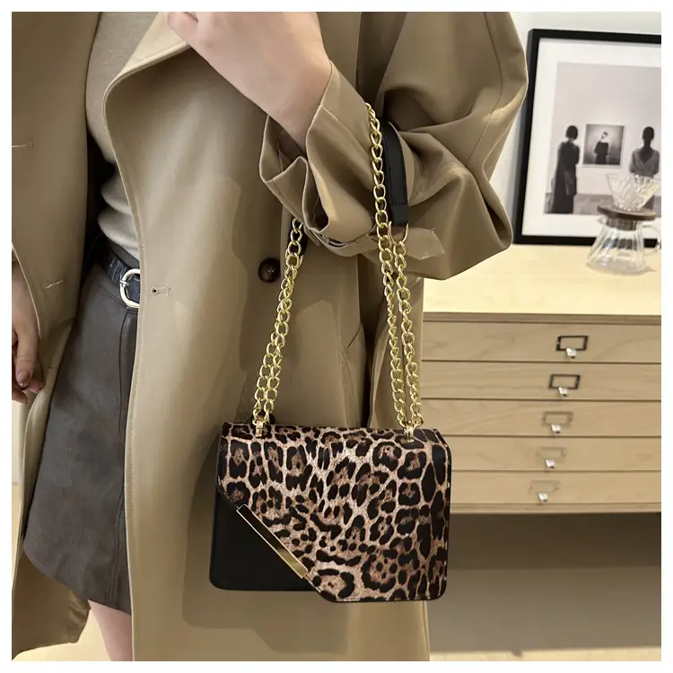 Leopard Print Korean Style Shoulder Bag 2024 - Image 6