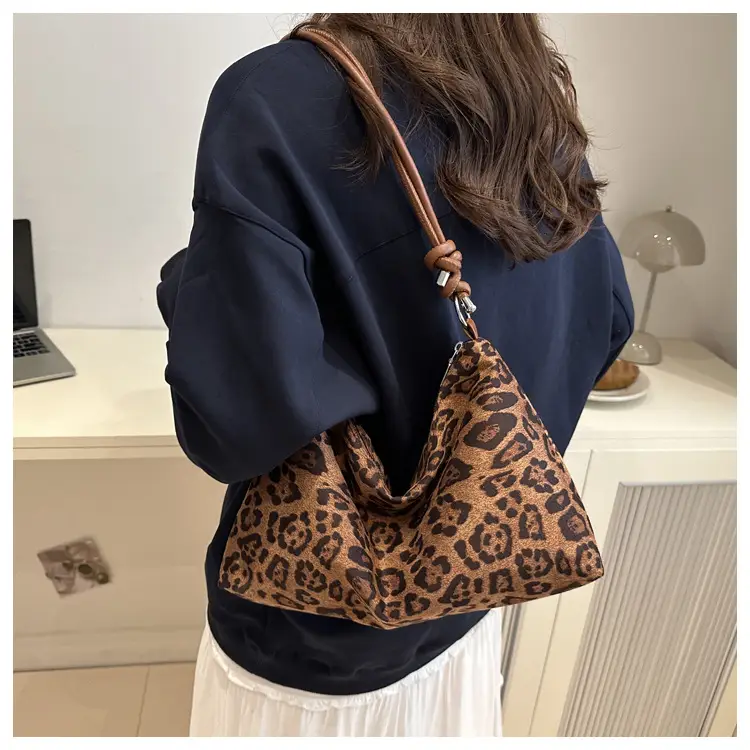 Leopard Print Messenger Bag for Women 2024 — feature 10