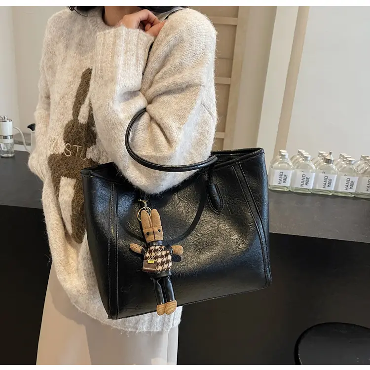 Women's Cross-Country Leather Tote Bag Cream Brown β feature 30