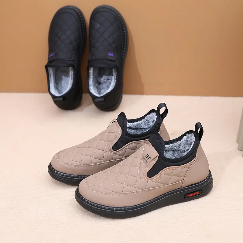 Official Flagship Store of Old Beijing Cloth Shoes, Women's Cotton Shoes, Winter Mom Shoes, Slip-On Plush Warm Snow Boots for Women - Image 5