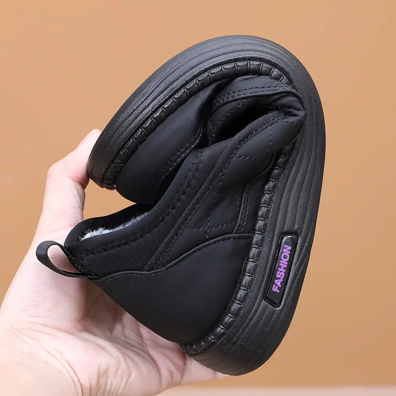 Official Flagship Store of Old Beijing Cloth Shoes, Women's Cotton Shoes, Winter Mom Shoes, Slip-On Plush Warm Snow Boots for Women - Image 6