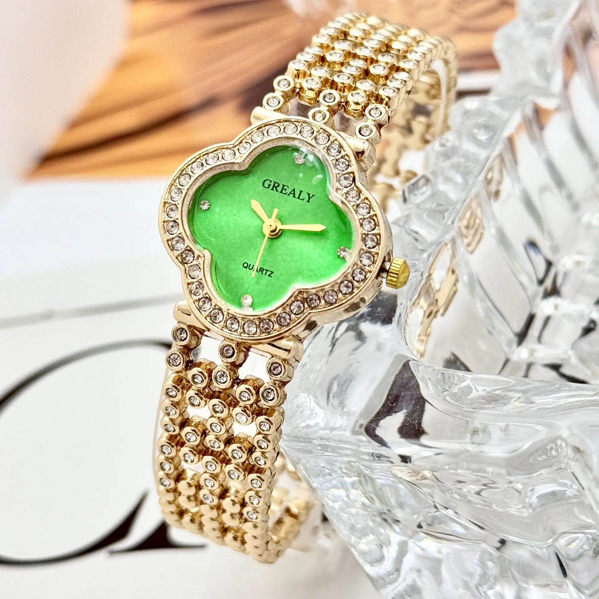 Grealty Women's Diamond Watch Gold Crystal Band - Image 3