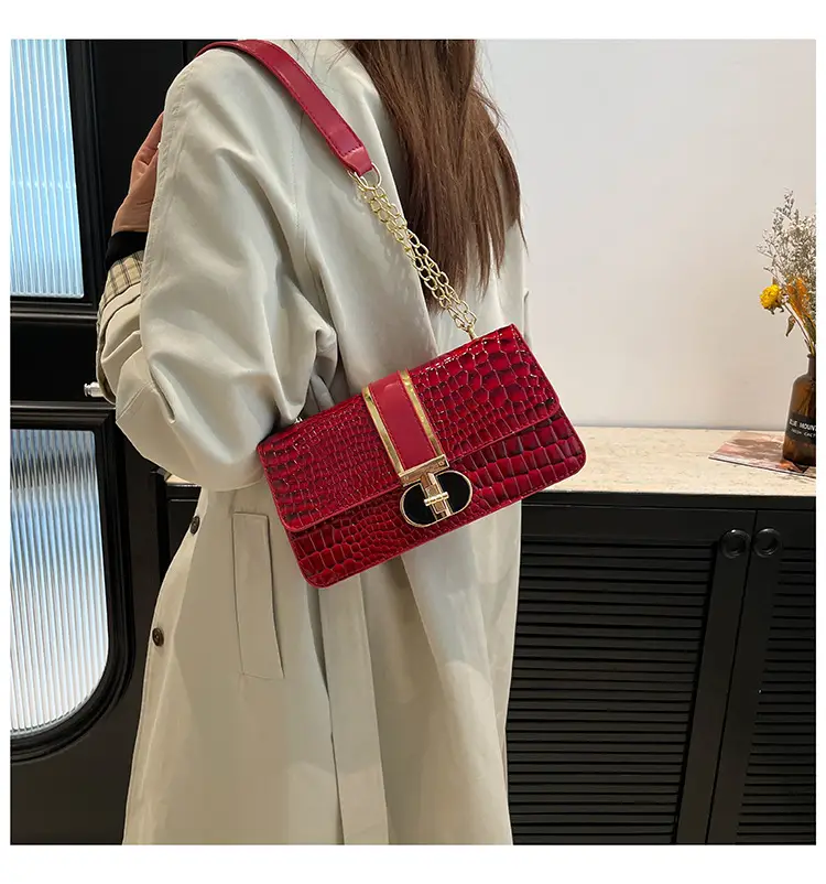 Red Croc Leather Shoulder Bag for Women 2024 — feature 21