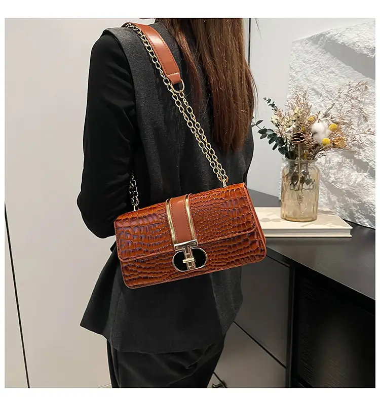 Red Croc Leather Shoulder Bag for Women 2024 — feature 29