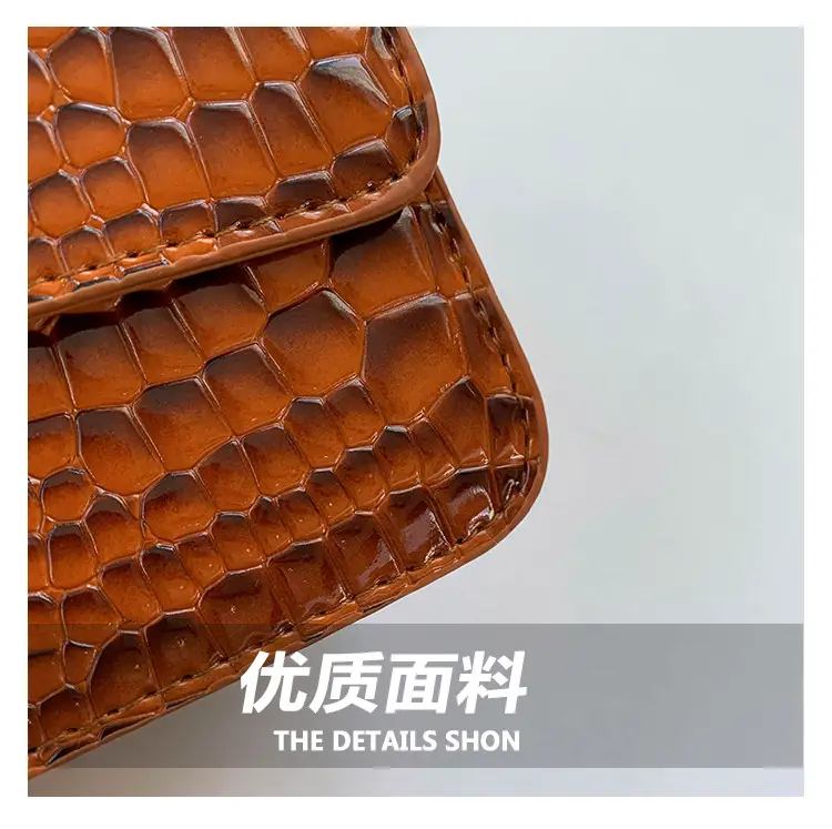 Red Croc Leather Shoulder Bag for Women 2024 — feature 6