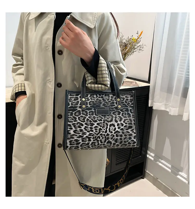 Leopard Print Women's High-end Tote Bag — feature 11