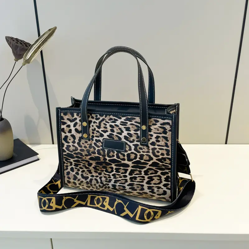 Leopard Print Women's High-end Tote Bag - Image 2