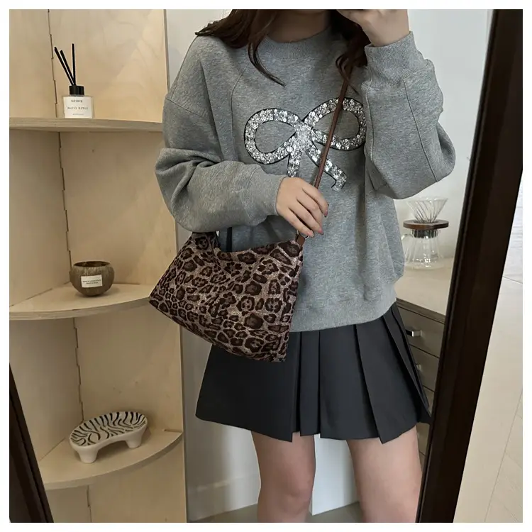 Leopard Print Women's Large Capacity Shoulder Bag — feature 23