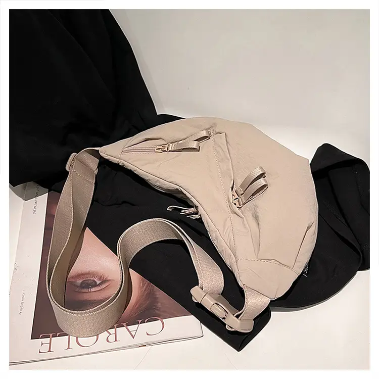 Japanese Style Crossbody Dumpling Bag Men's 2024 New Large Capacity Fitness Neutral Workwear Street Shoulder Crossbody Dumpling Bag — feature 18