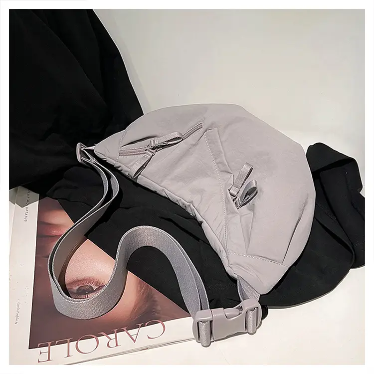 Japanese Style Crossbody Dumpling Bag Men's 2024 New Large Capacity Fitness Neutral Workwear Street Shoulder Crossbody Dumpling Bag — feature 22