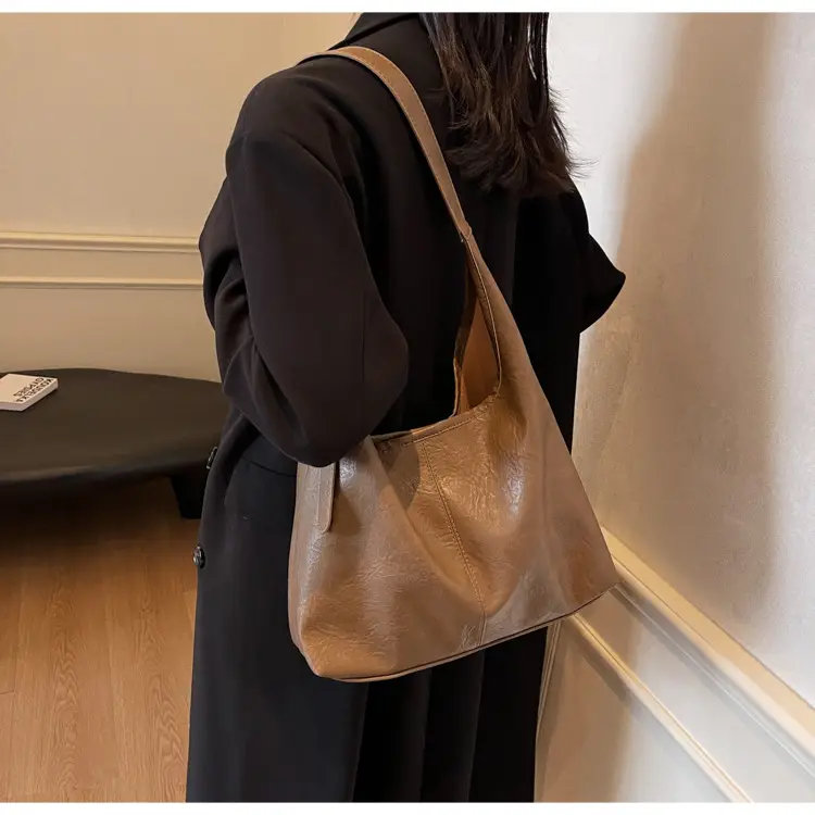 Retro Winter Shoulder Tote with Underarm Bag Set — feature 14