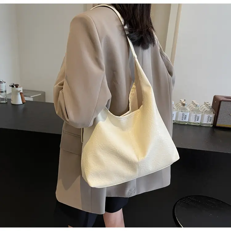 Retro Winter Shoulder Tote with Underarm Bag Set — feature 17