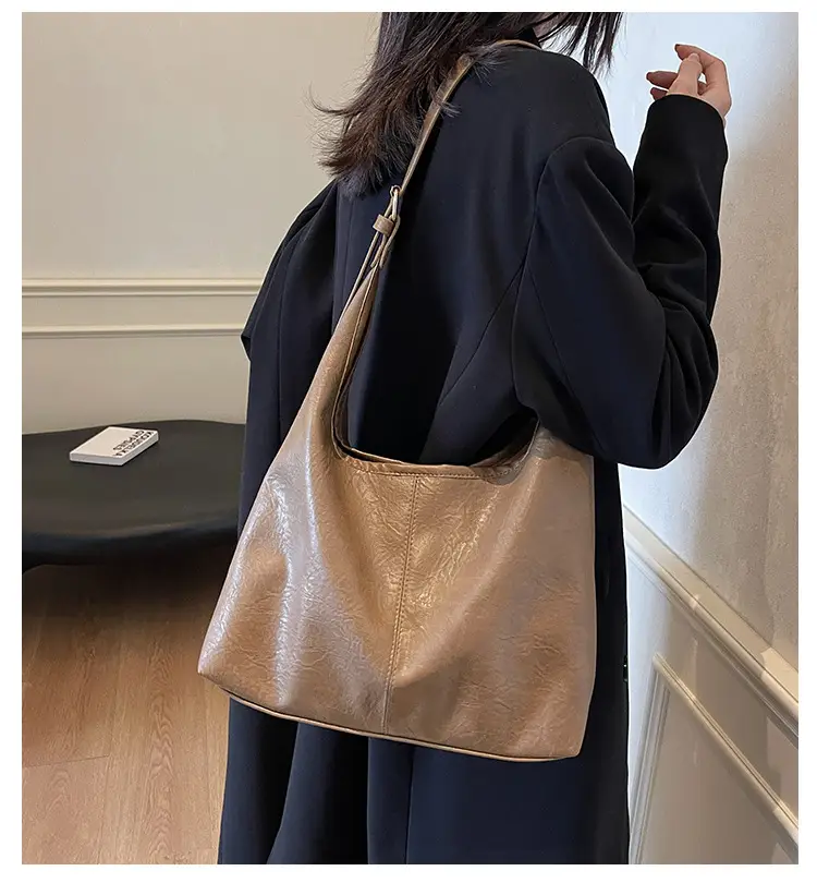 Retro Winter Shoulder Tote with Underarm Bag Set — feature 2