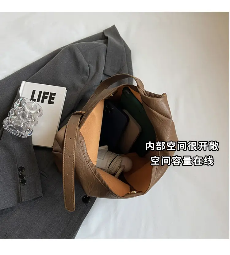 Retro Winter Shoulder Tote with Underarm Bag Set — feature 9