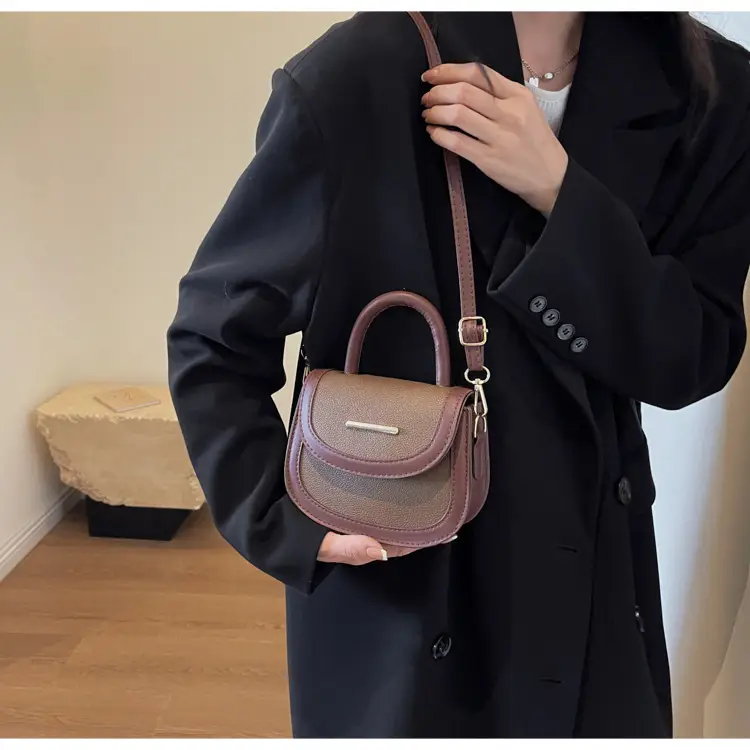Women's 2024 Winter Handbags Brown Black White Crossbody Shoulder — feature 15
