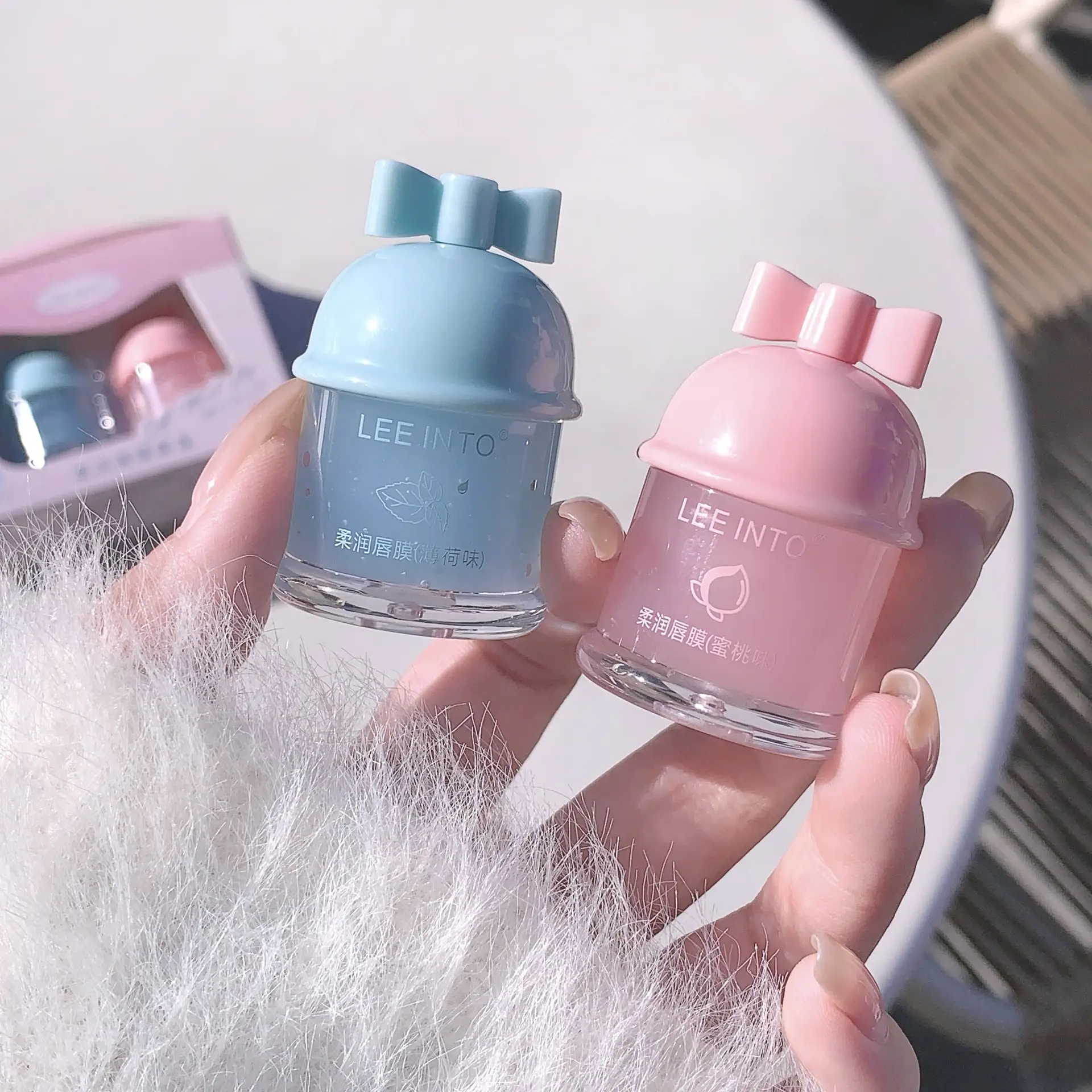 LEEINTO Frozen Lip Moisturizer Pink & Blue — feature 14