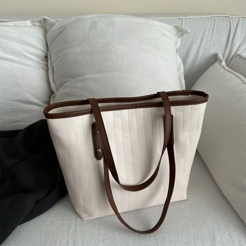 Black Large Capacity Women's Tote Bag Winter 2024 - Image 5