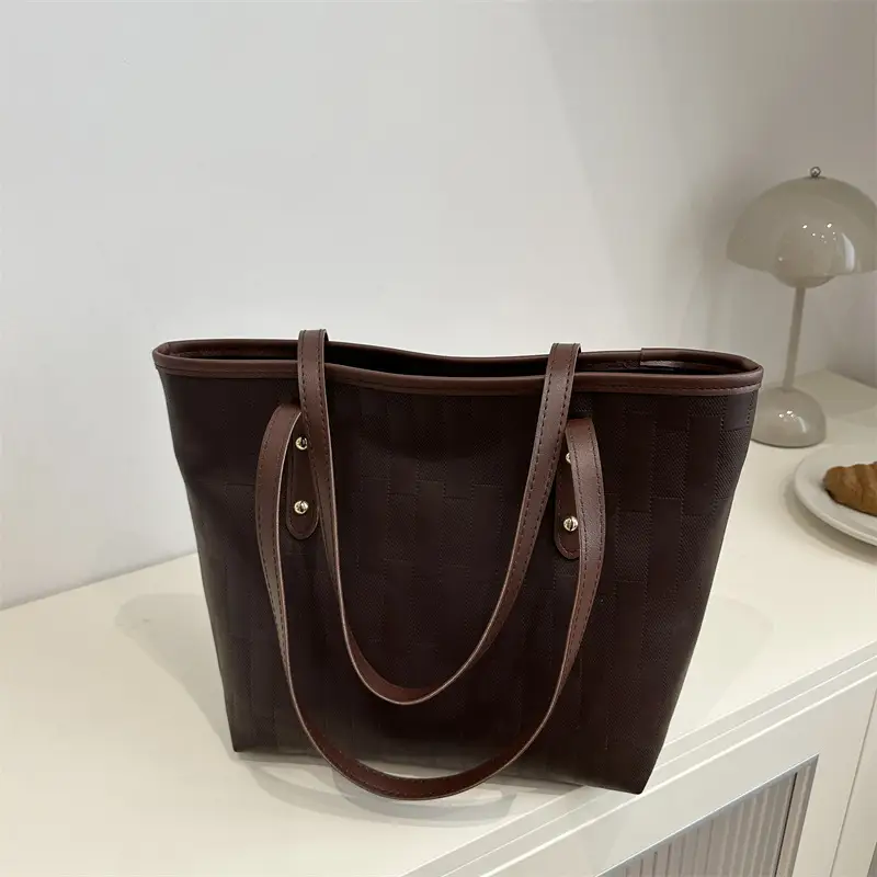 Black Large Capacity Women's Tote Bag Winter 2024 - Image 6