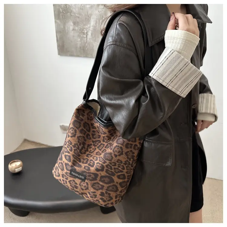 Deerskin Leopard Print Large Bag Women 2024 — feature 8