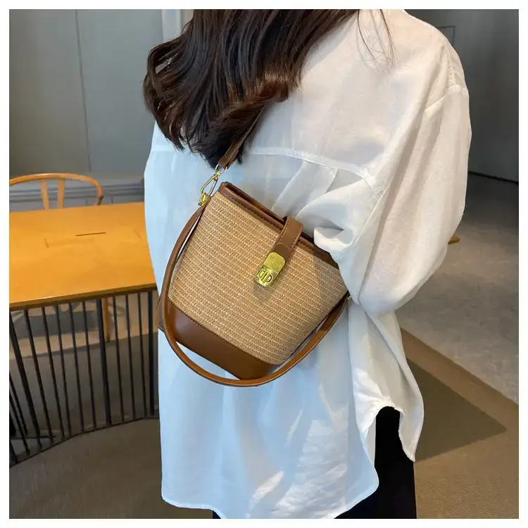 Women Straw Woven Shoulder Bag Brown Leather Strap — feature 11