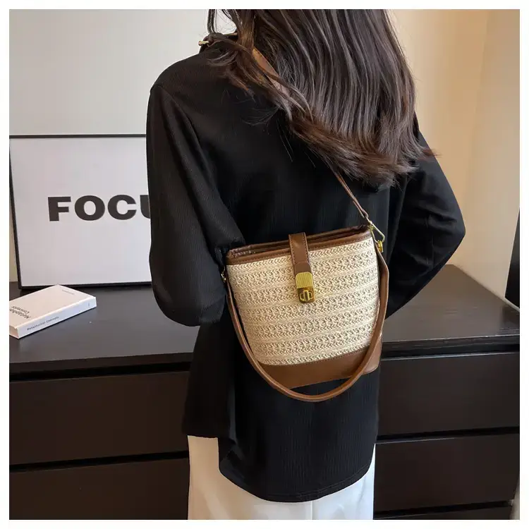 Women Straw Woven Shoulder Bag Brown Leather Strap — feature 16
