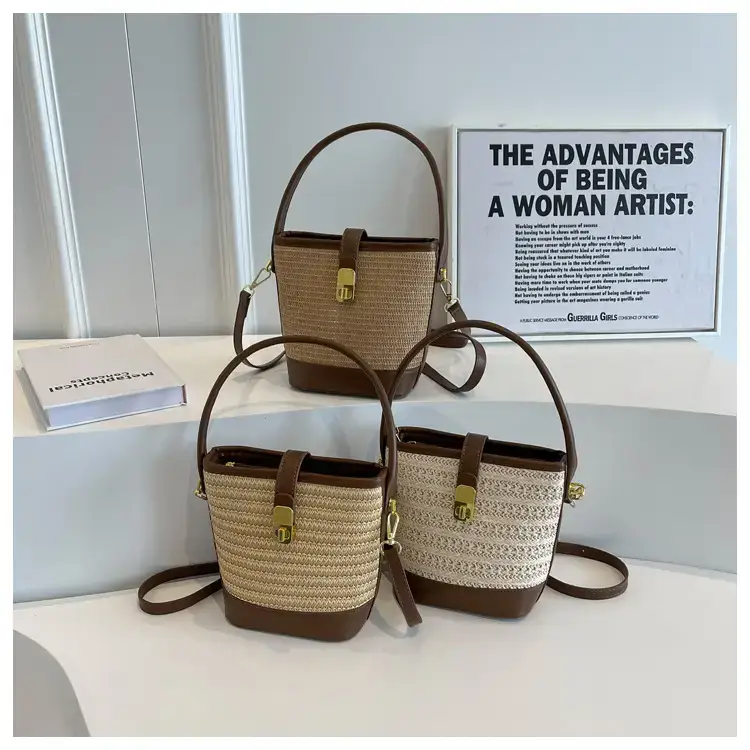 Women Straw Woven Shoulder Bag Brown Leather Strap — feature 9