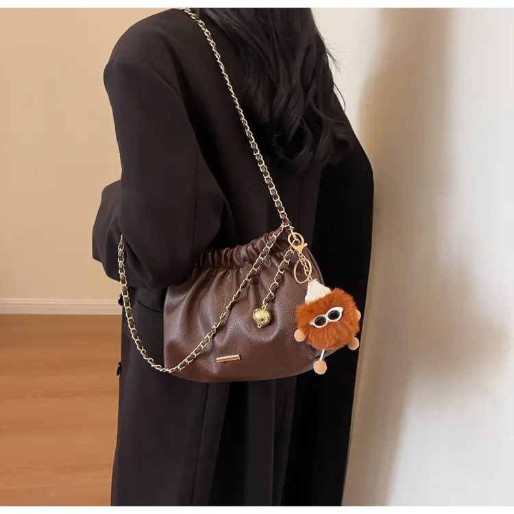 Women's Chain Shoulder Bag with Cute Bear Earring — feature 14