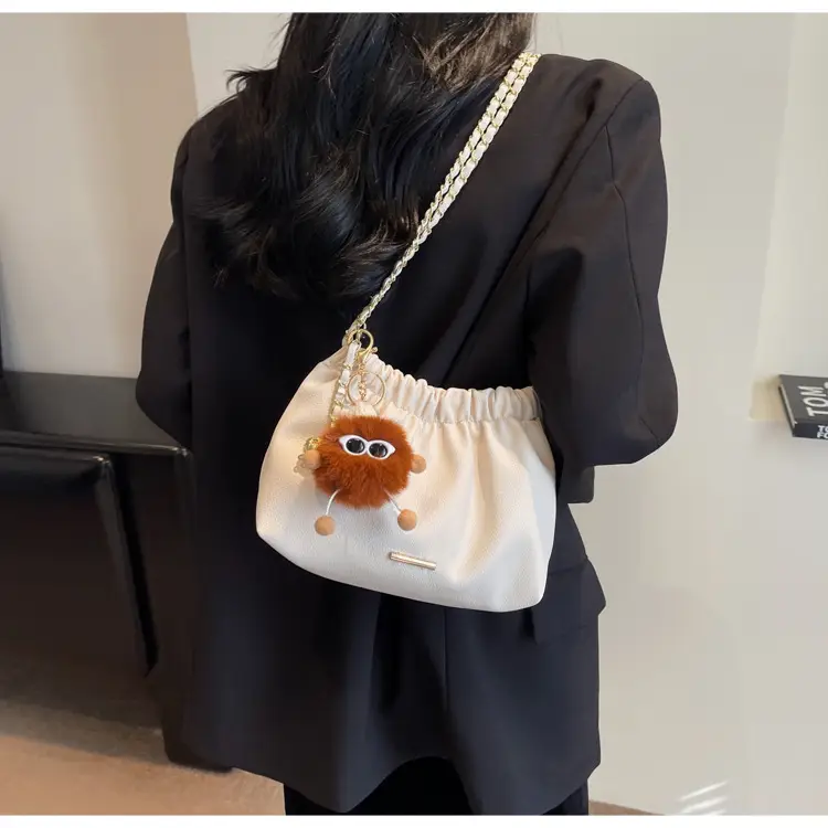 Women's Chain Shoulder Bag with Cute Bear Earring — feature 19