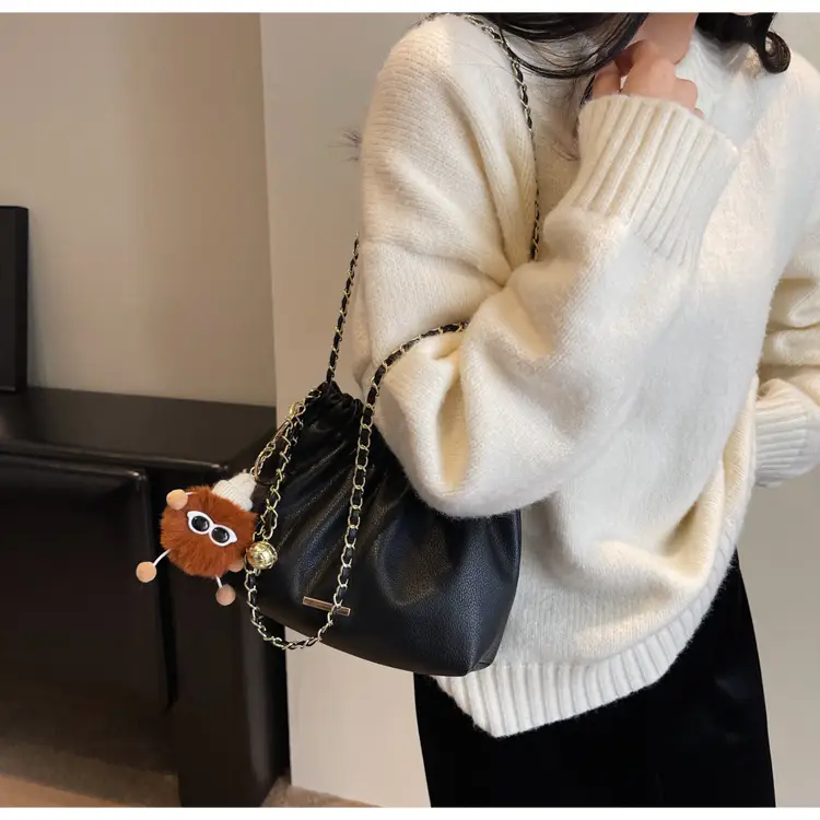Women's Chain Shoulder Bag with Cute Bear Earring — feature 21