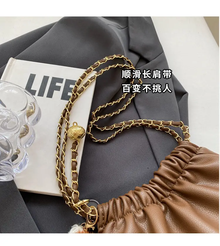 Women's Chain Shoulder Bag with Cute Bear Earring — feature 4