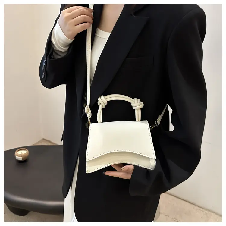 Women's Western Style Shoulder Bag 2024 Autumn Grey — feature 12