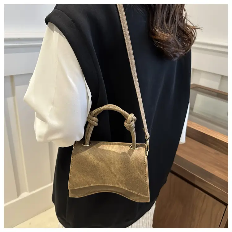 Women's Western Style Shoulder Bag 2024 Autumn Grey — feature 16