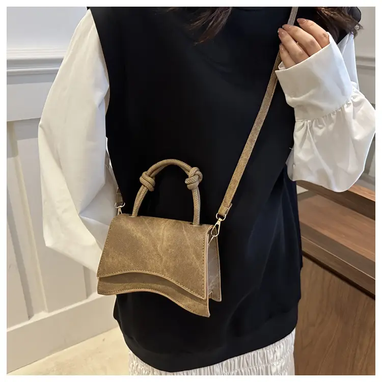 Women's Western Style Shoulder Bag 2024 Autumn Grey — feature 17