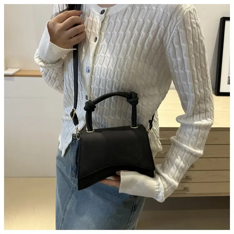 Women's Western Style Shoulder Bag 2024 Autumn Grey — feature 18